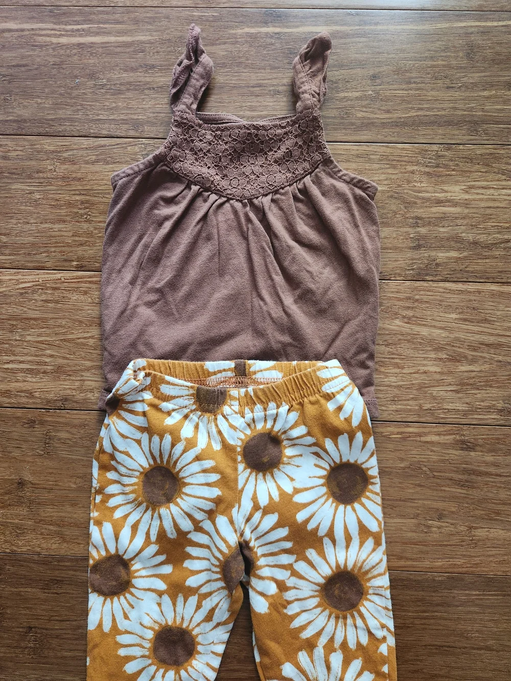 Set Of 3 Baby Girls Carter's Summer Outfits With Pants And Shorts, 9 Months